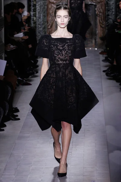 Look 32